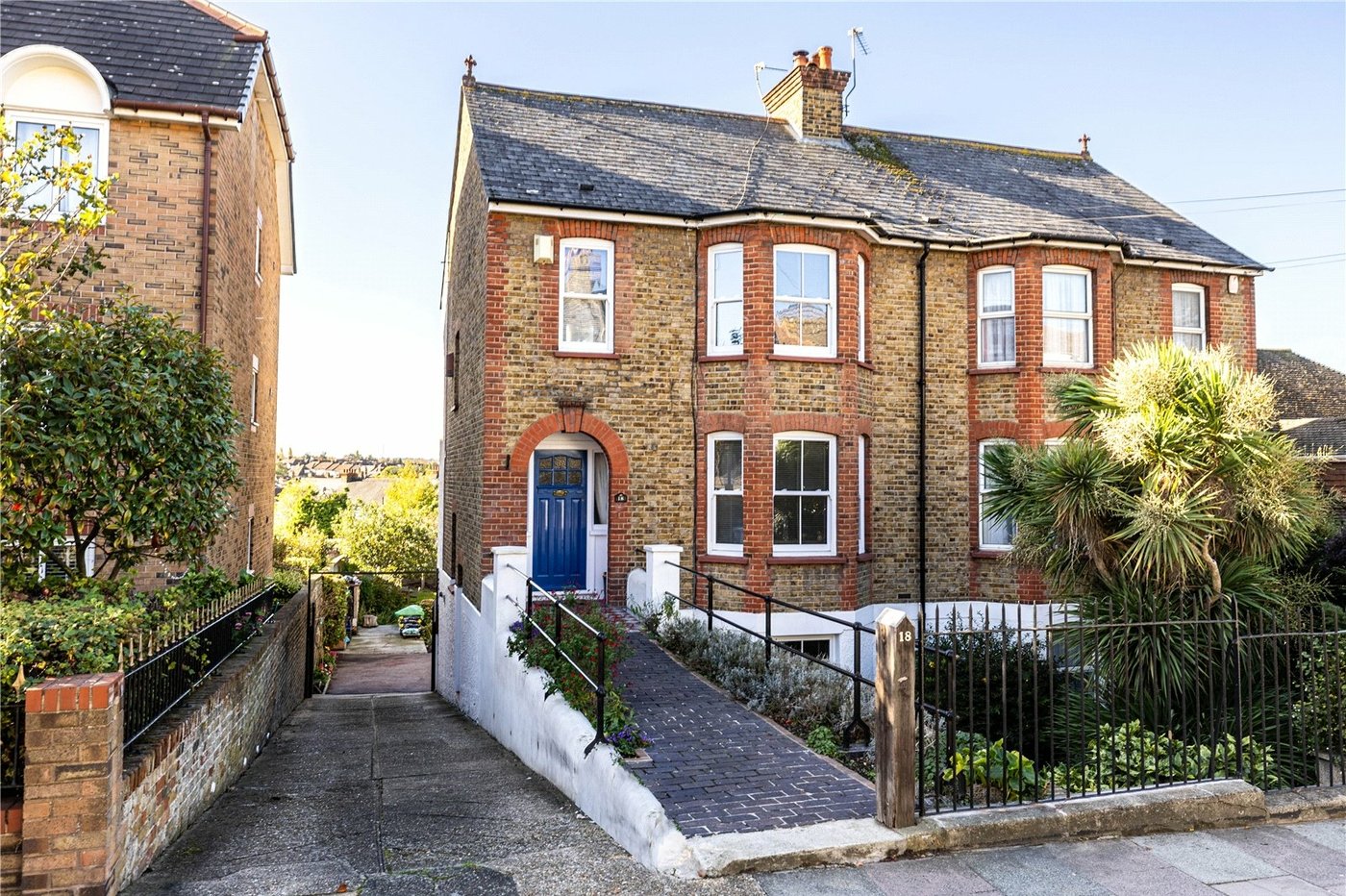 4 bedroom house for sale in Gravesend | Robinson Michael & Jackson