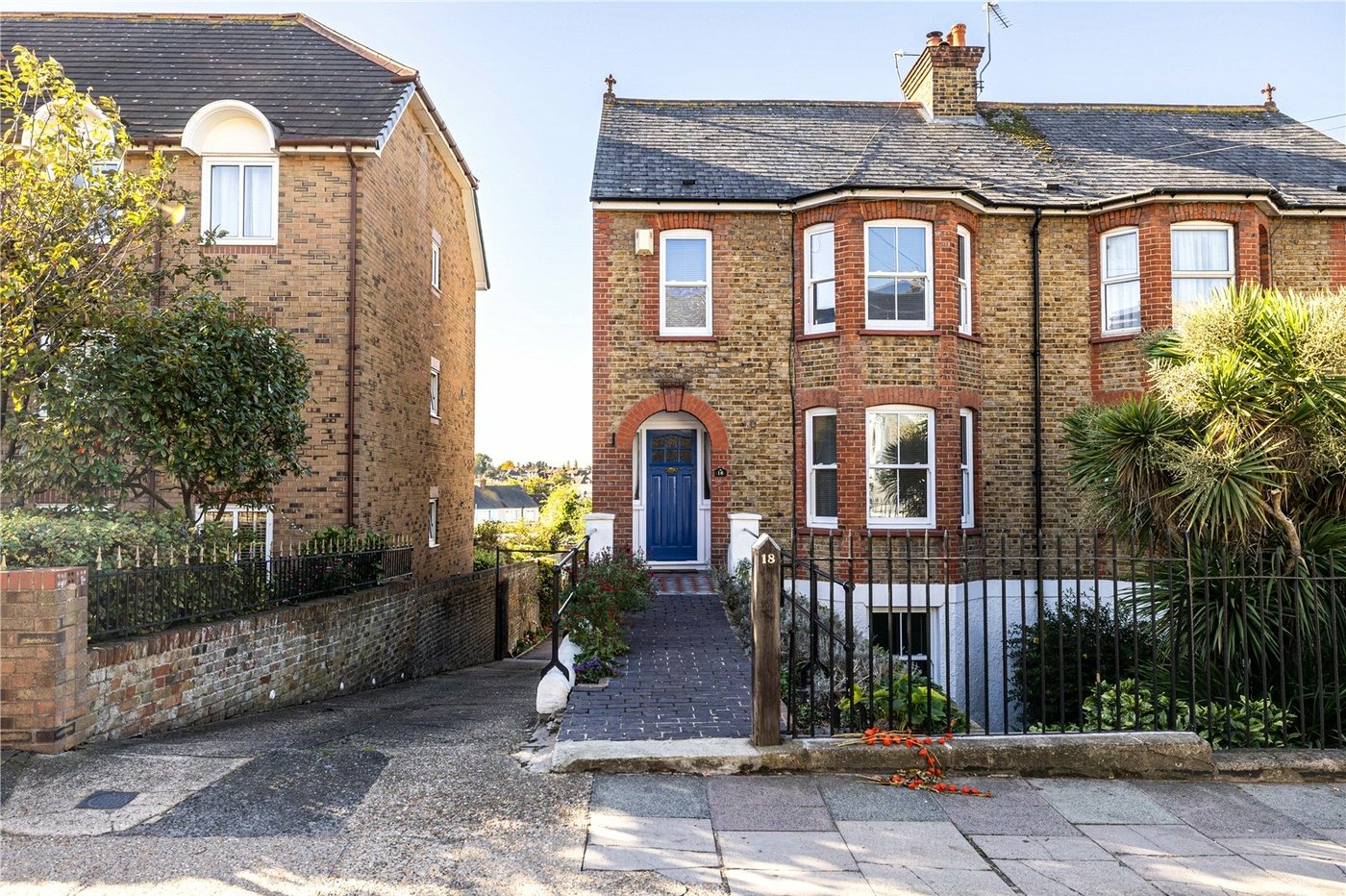 4 bedroom house for sale in Gravesend | Robinson Michael & Jackson