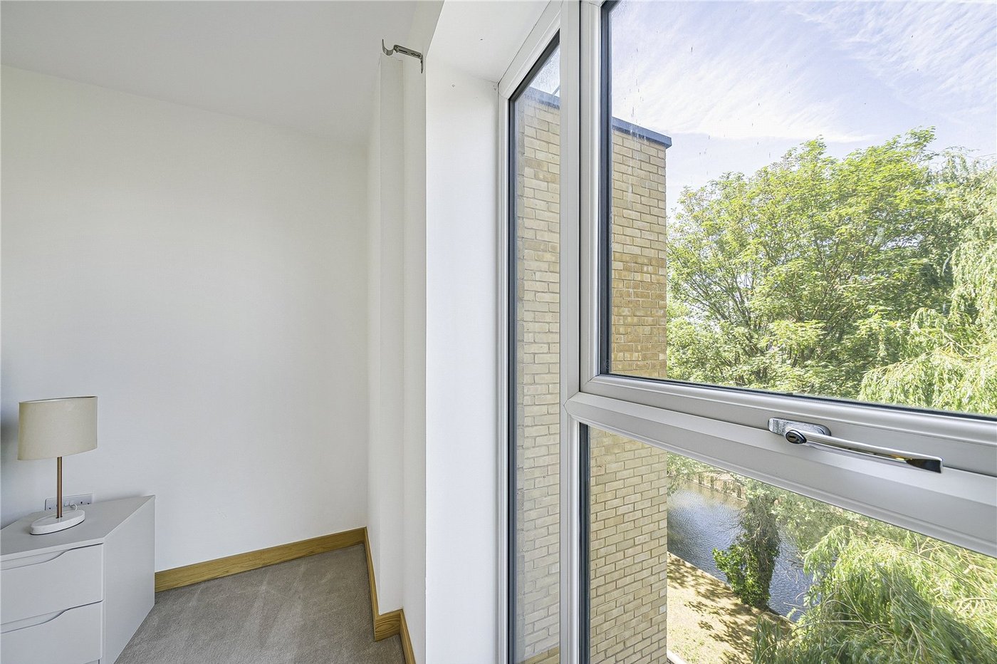 1 bedroom property for sale in Dartford | Robinson Jackson