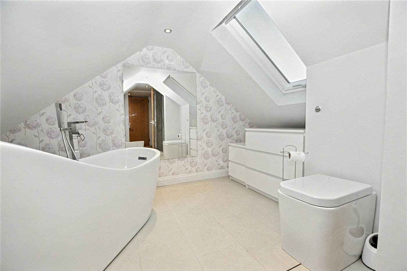 5 bedroom house for sale in Bexleyheath | Robinson Jackson