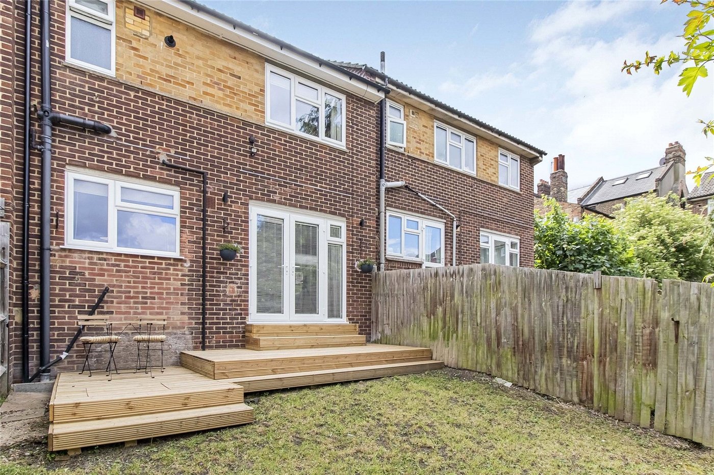 3 bedroom house for sale in Plumstead Common | Robinson Jackson