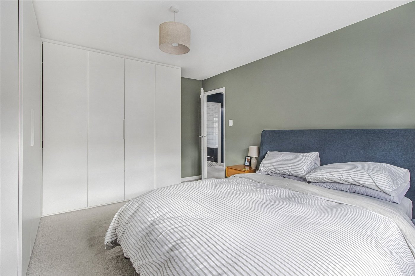 3 bedroom house for sale in Plumstead Common | Robinson Jackson