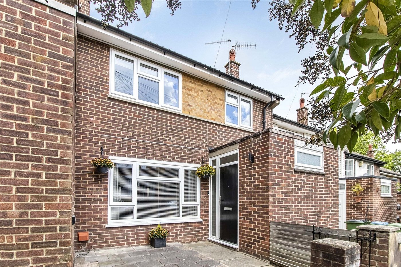 3 bedroom house for sale in Plumstead Common | Robinson Jackson