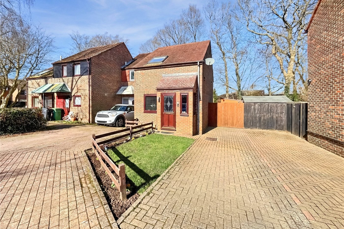 2 bedroom house for sale in Walderslade Woods | Robinson Michael & Jackson