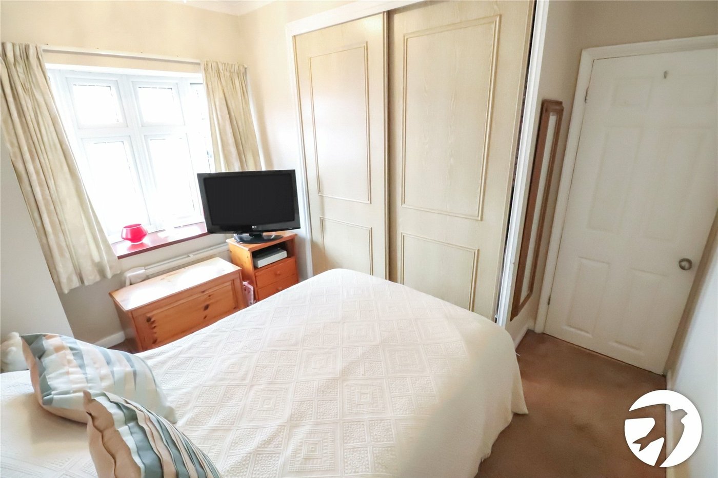 2 bedroom bungalow for sale in Belvedere | Robinson Jackson