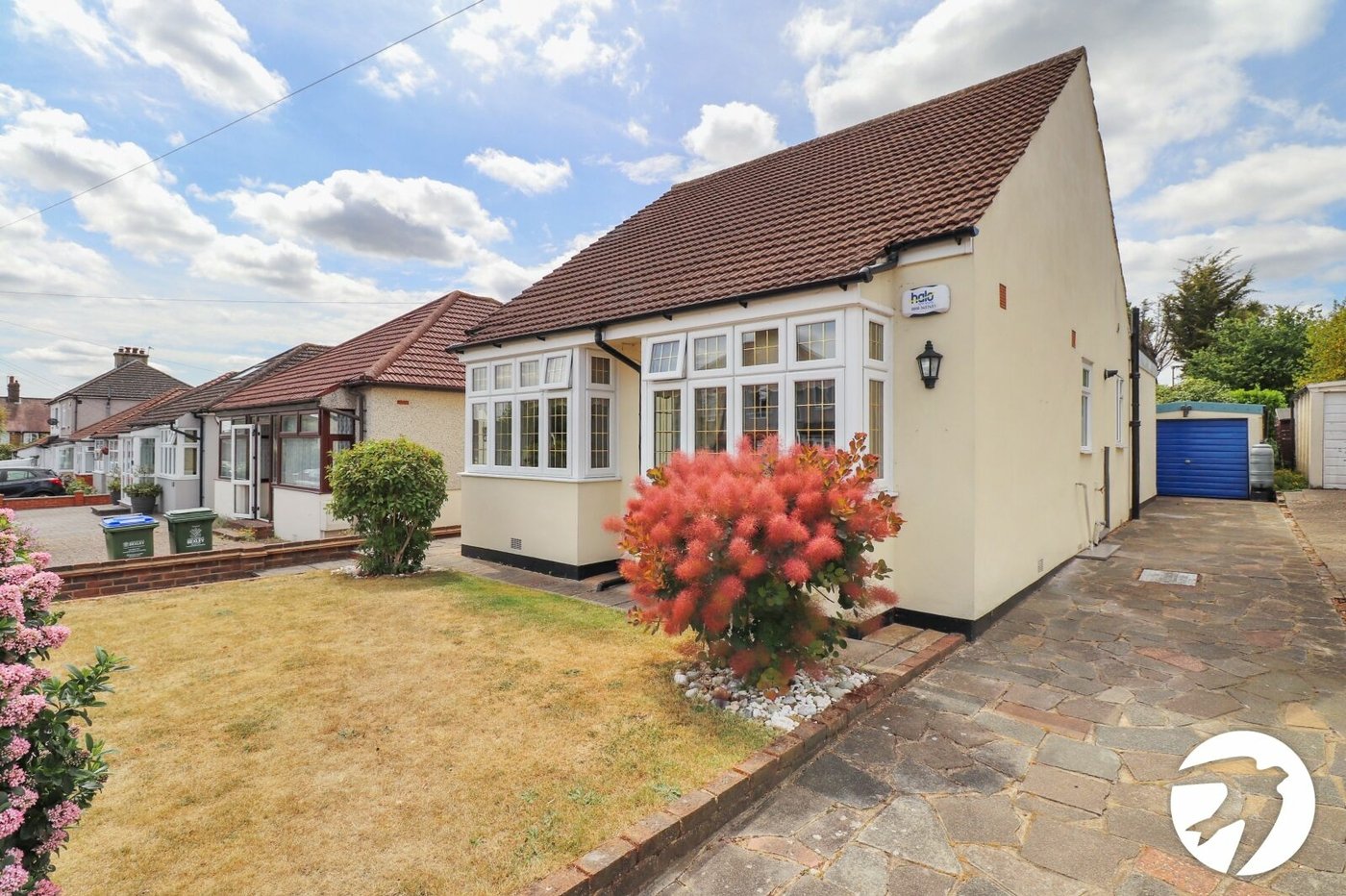 2 bedroom bungalow for sale in Upper Belvedere | Robinson Jackson