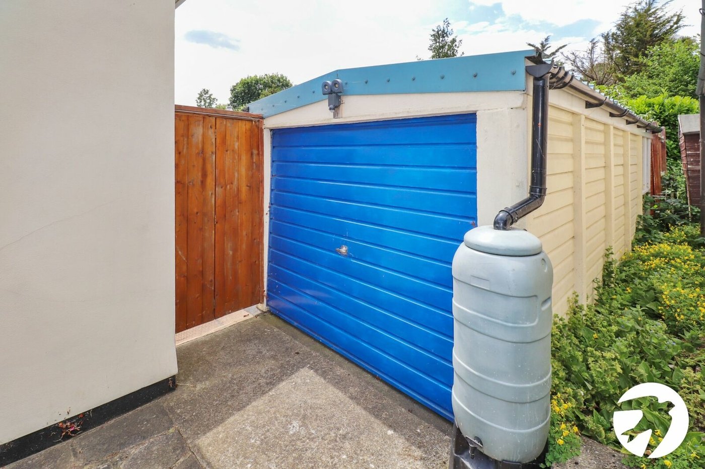 2 bedroom bungalow for sale in Upper Belvedere | Robinson Jackson