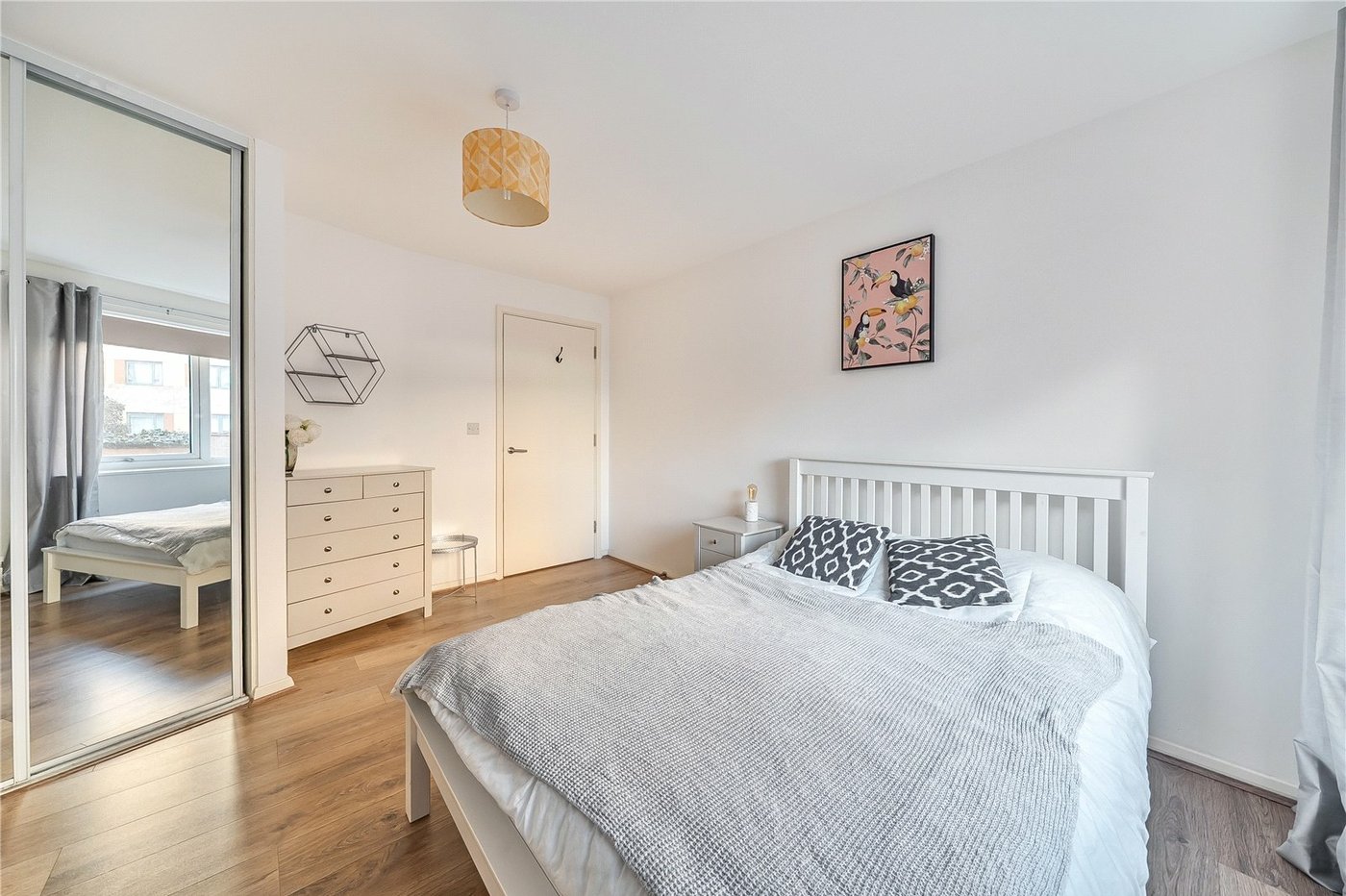 1 bedroom property for sale in 35 Bell Green | Robinson Jackson