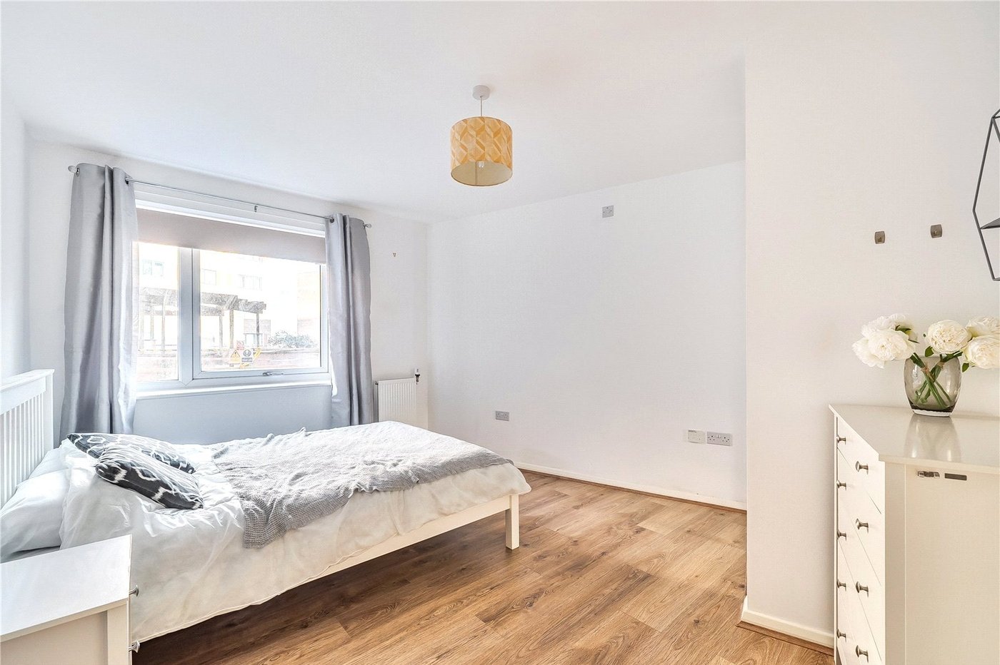 1 bedroom property for sale in 35 Bell Green | Robinson Jackson