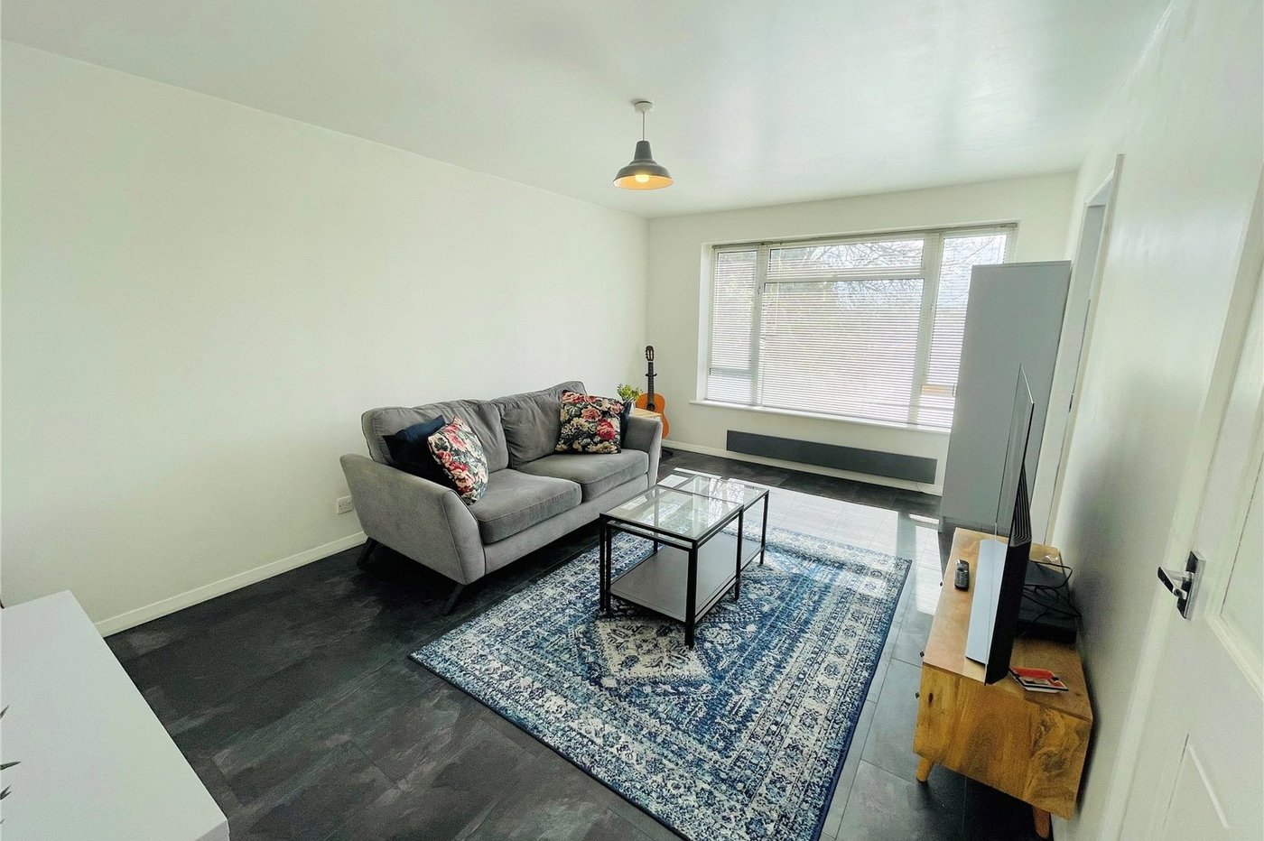 1 bedroom property for sale in Blackfen Road | Robinson Jackson