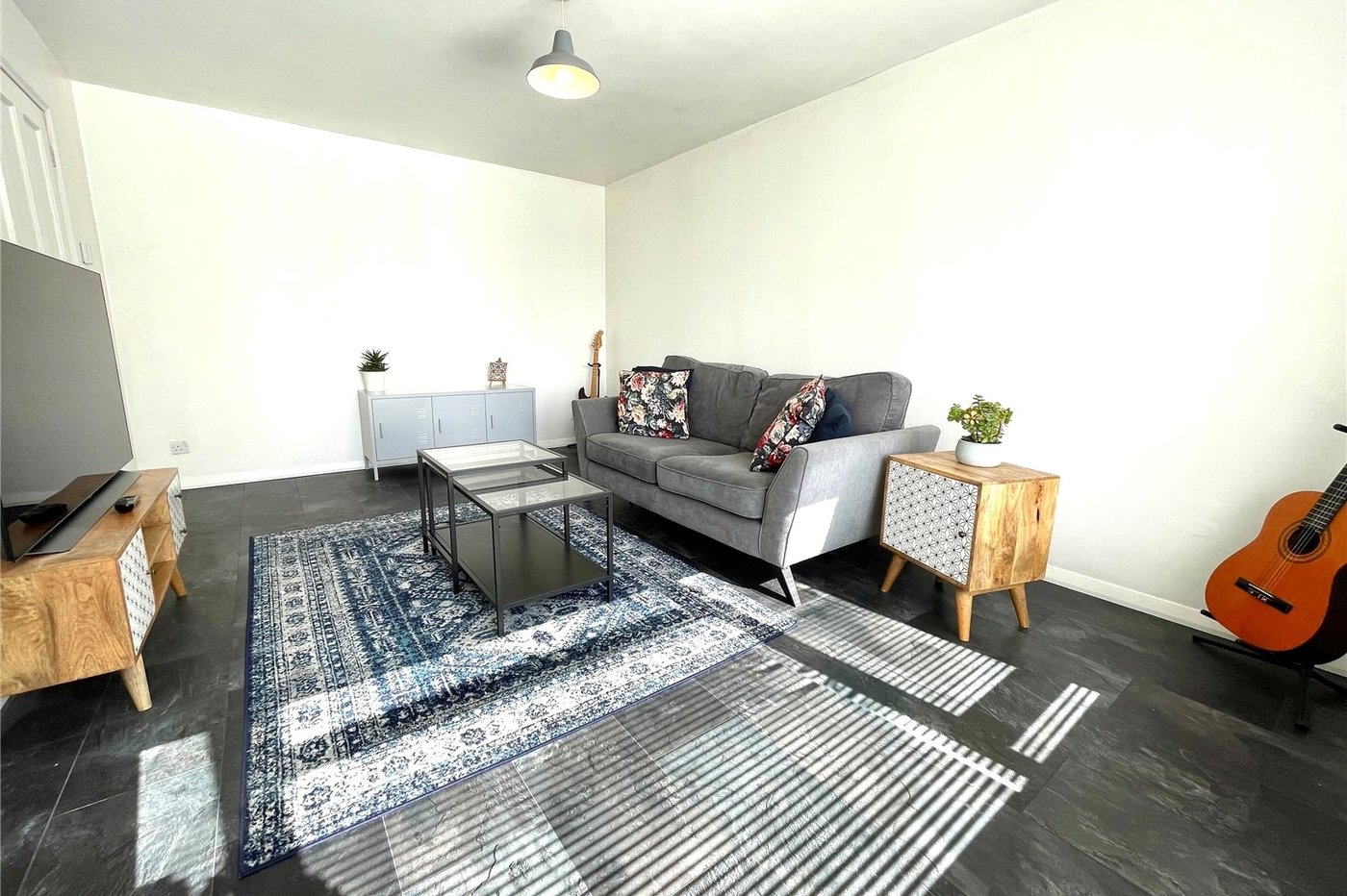 1 bedroom property for sale in Blackfen Road | Robinson Jackson