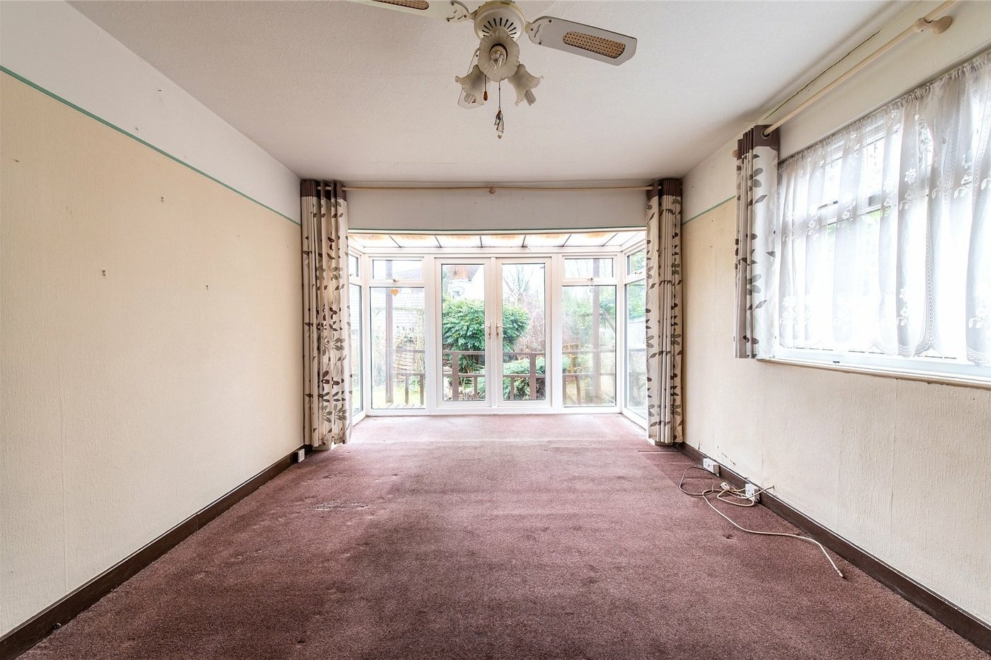 2 bedroom bungalow for sale in Weavering | Robinson Michael & Jackson