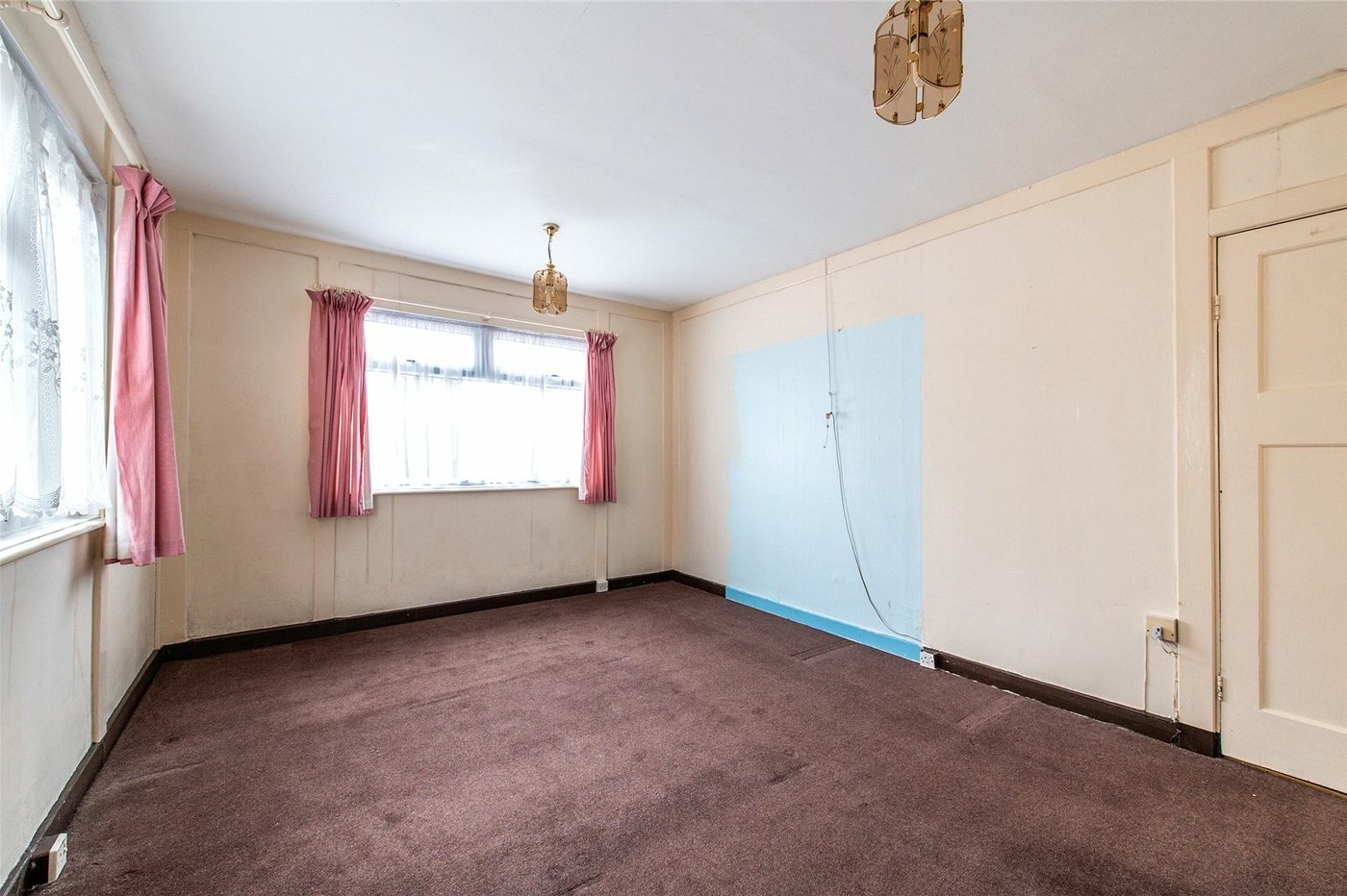 2 bedroom bungalow for sale in Weavering | Robinson Michael & Jackson