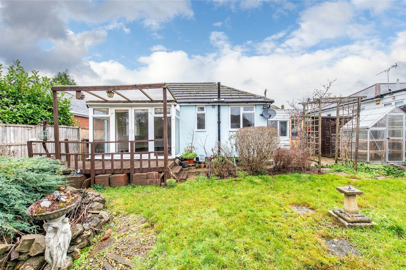 2 bedroom bungalow for sale in Weavering | Robinson Michael & Jackson