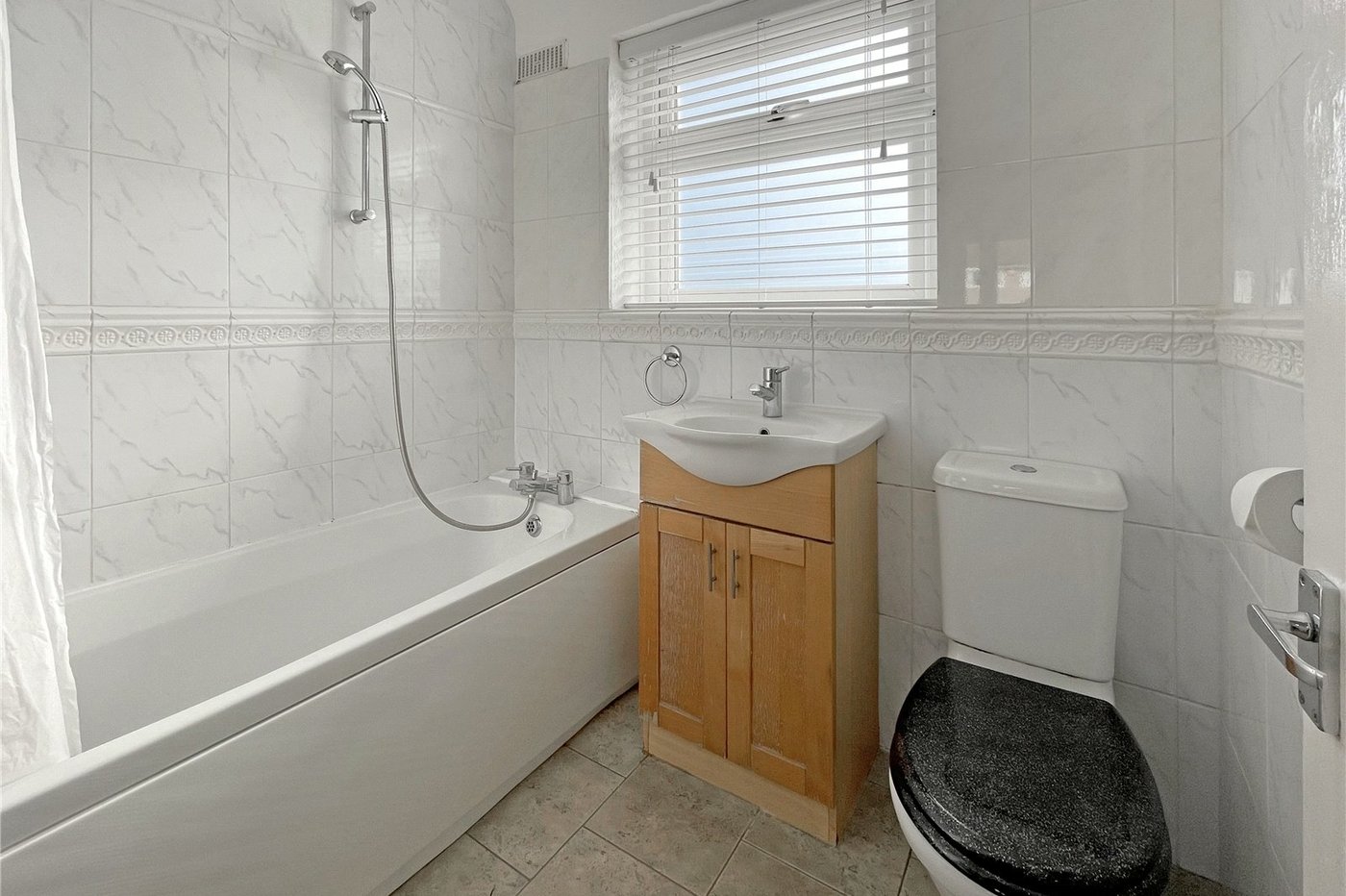 3 bedroom house for sale in Sidcup | Robinson Jackson