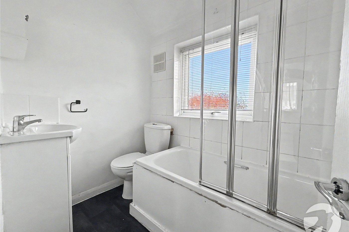 3 bedroom house for sale in Sidcup | Robinson Jackson