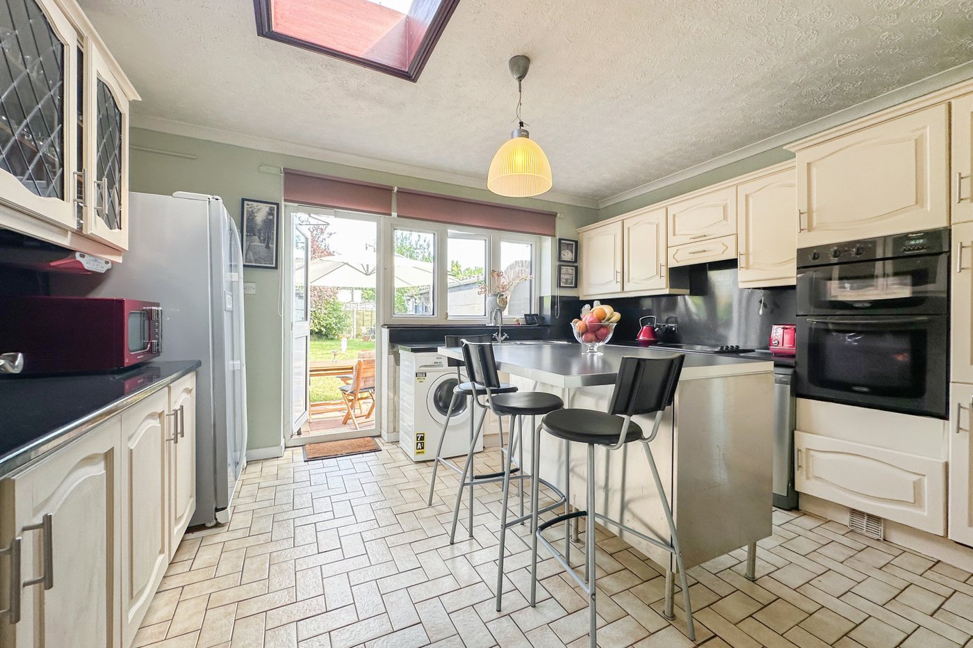 3 bedroom house for sale in Rainham | Robinson Michael & Jackson