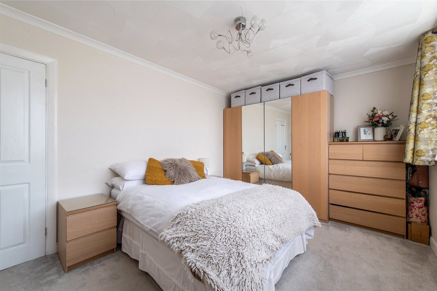 2 bedroom house for sale in Chalk | Robinson Michael & Jackson