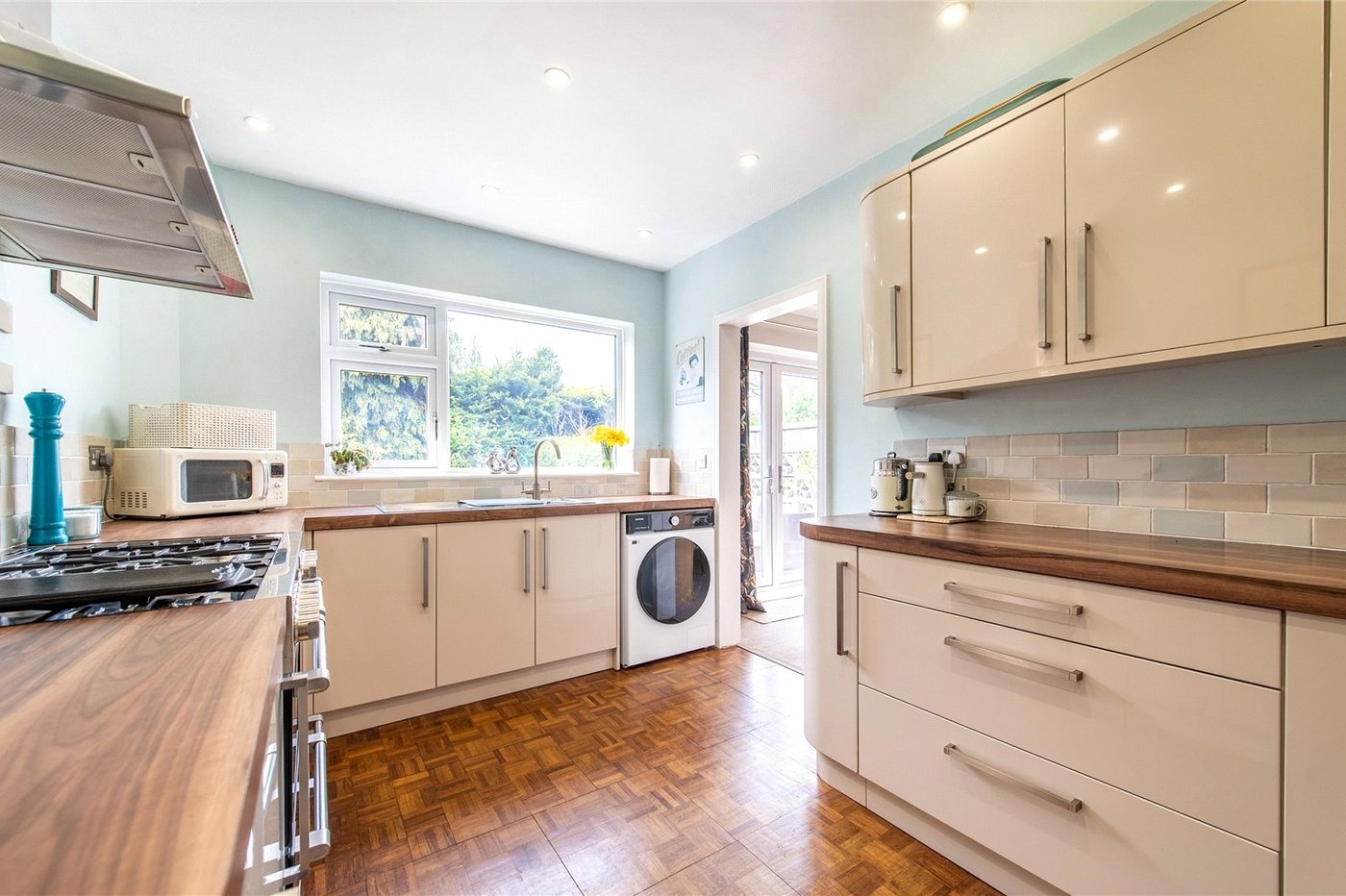 2 bedroom house for sale in Chalk | Robinson Michael & Jackson