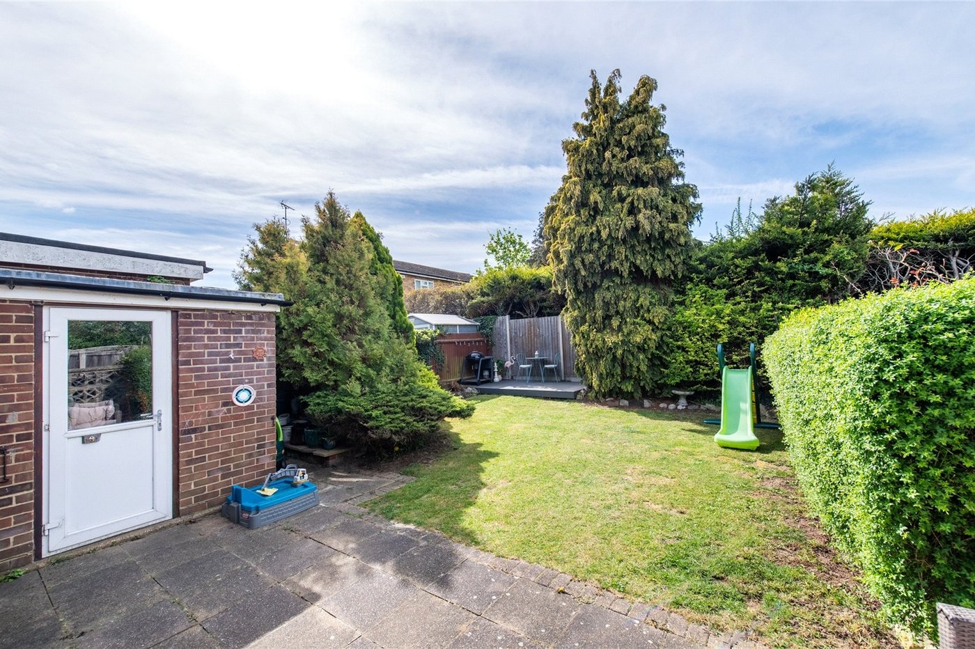 2 bedroom house for sale in Chalk | Robinson Michael & Jackson