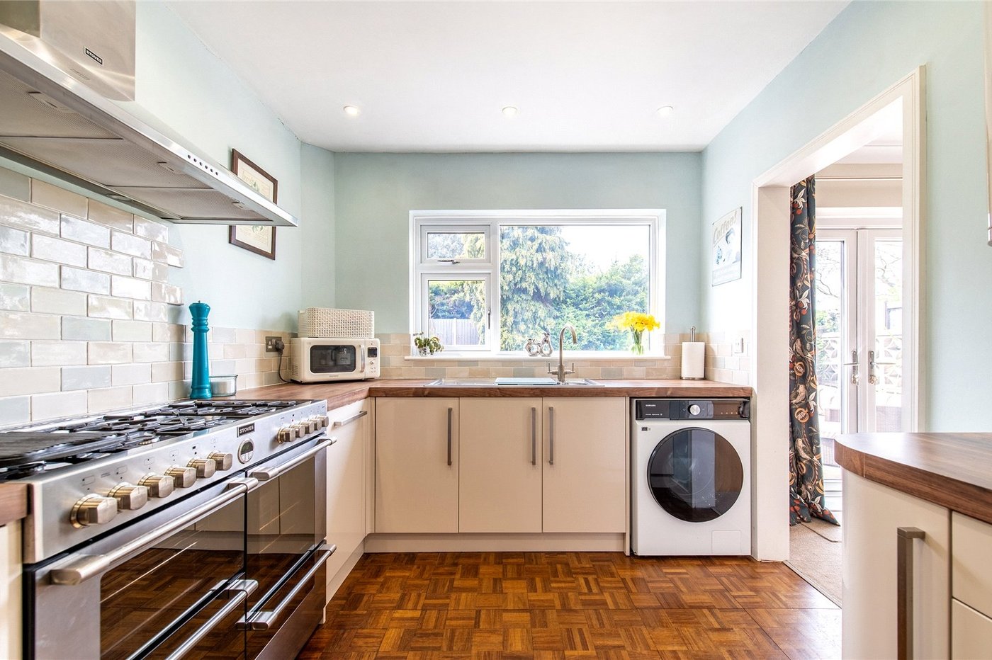 2 bedroom house for sale in Chalk | Robinson Michael & Jackson