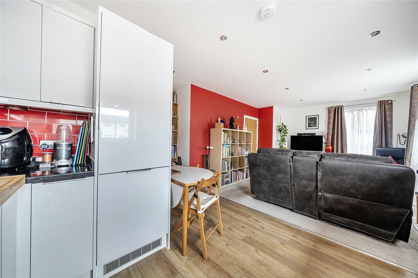 2 bedroom property for sale in  | Robinson Jackson