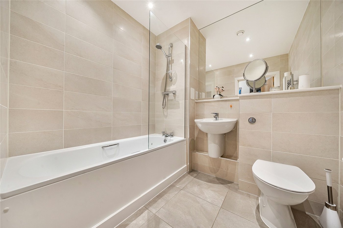 2 bedroom property for sale in Thornton Heath | Robinson Jackson
