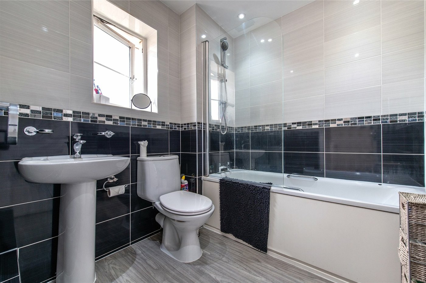 2 bedroom house for sale in Strood | Robinson Michael & Jackson