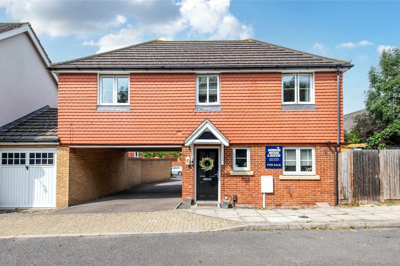 2 bedroom house for sale in Strood | Robinson Michael & Jackson