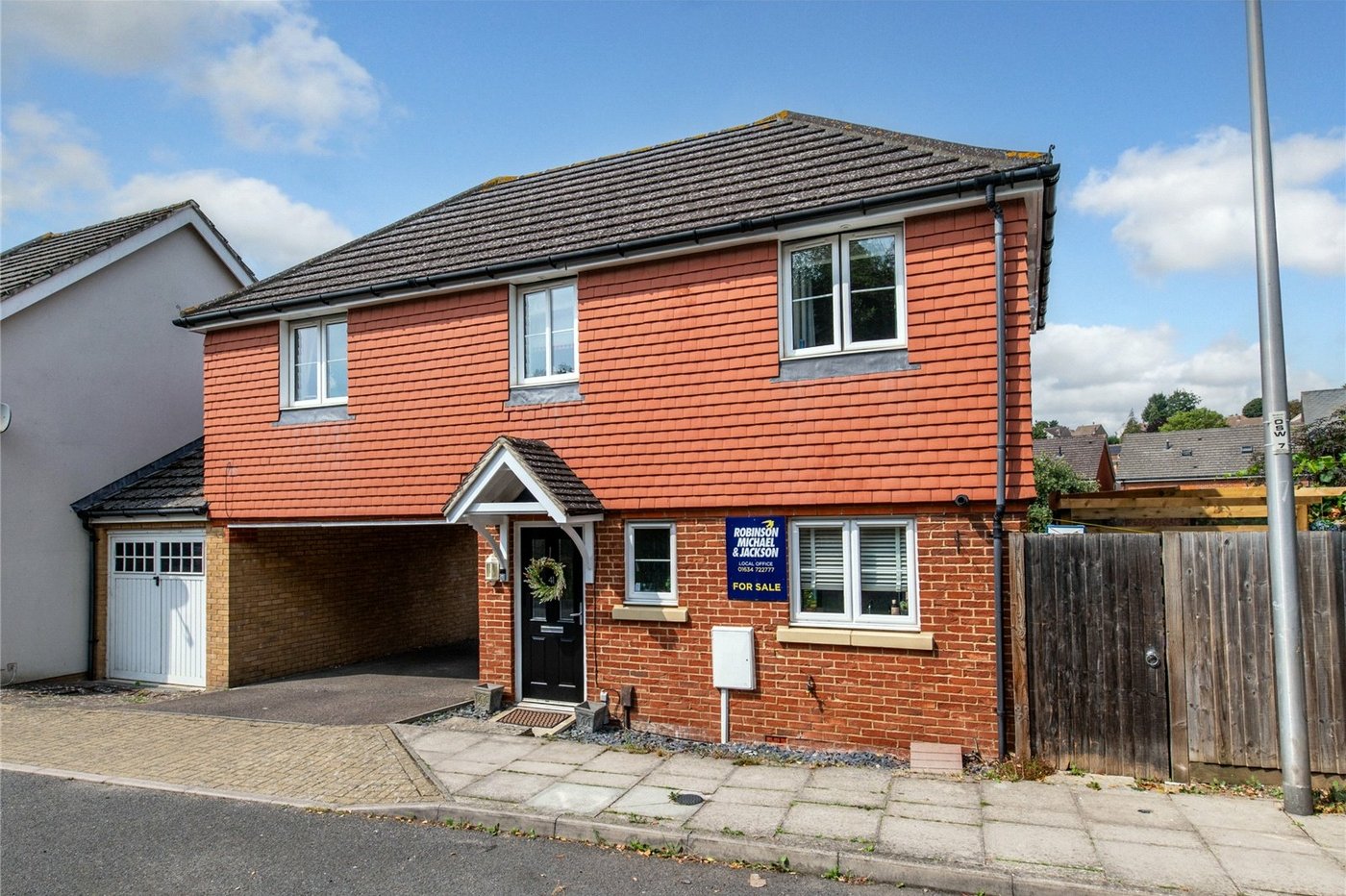 2 bedroom house for sale in Strood | Robinson Michael & Jackson