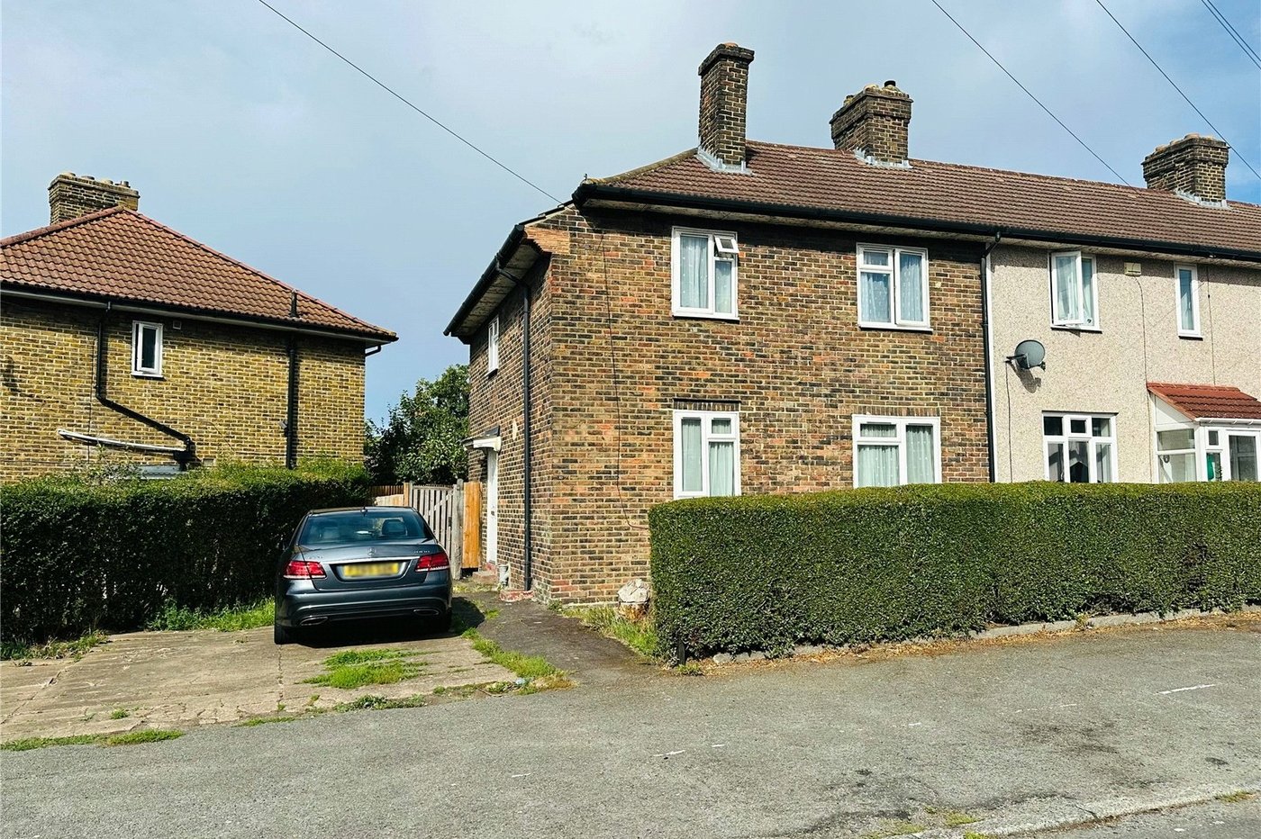 3 bedroom house for sale in London | Robinson Jackson