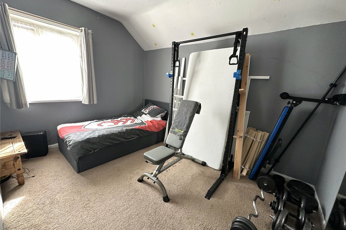 3 bedroom house for sale in London | Robinson Jackson