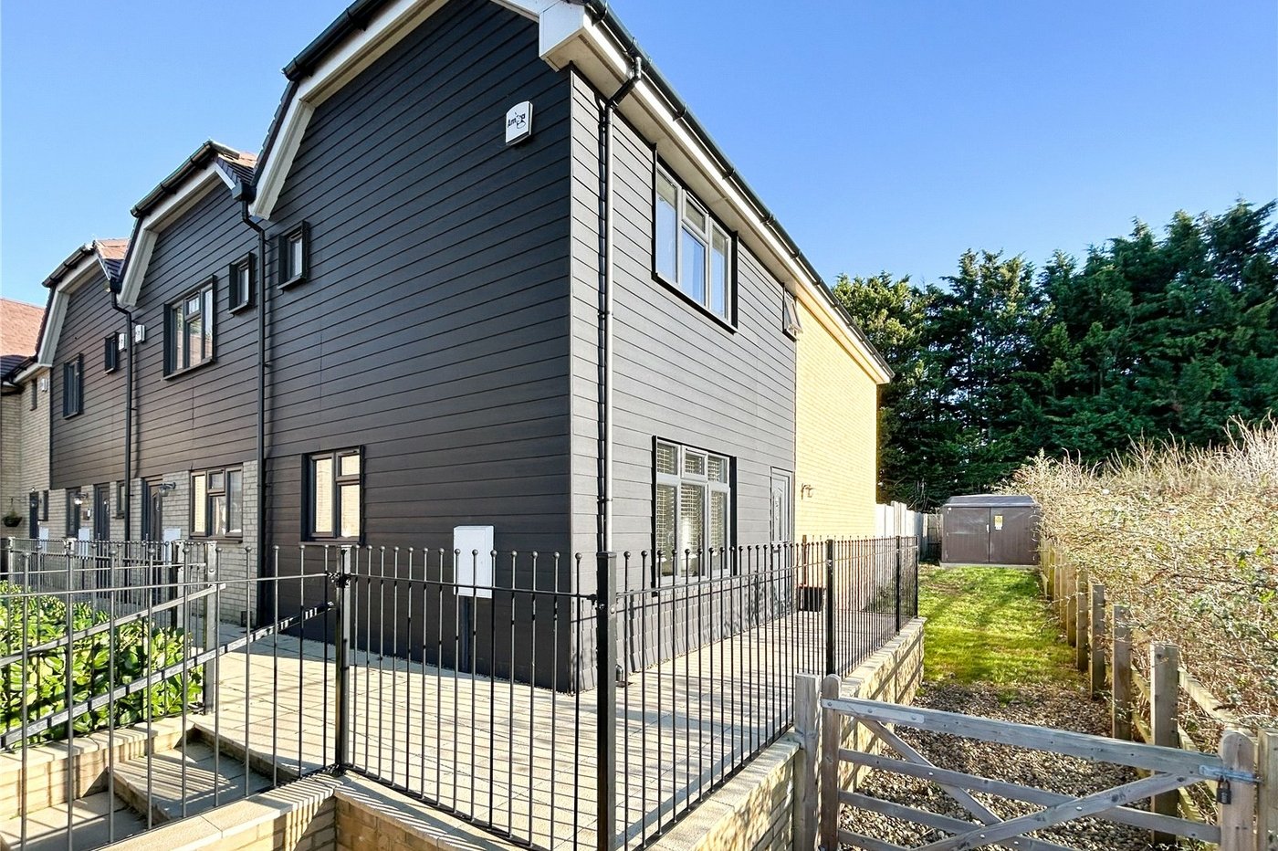 3 bedroom house for sale in Rainham | Robinson Michael & Jackson