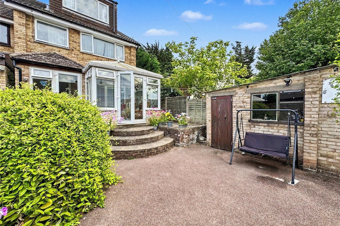 4 bedroom house for sale in Rainham | Robinson Michael & Jackson