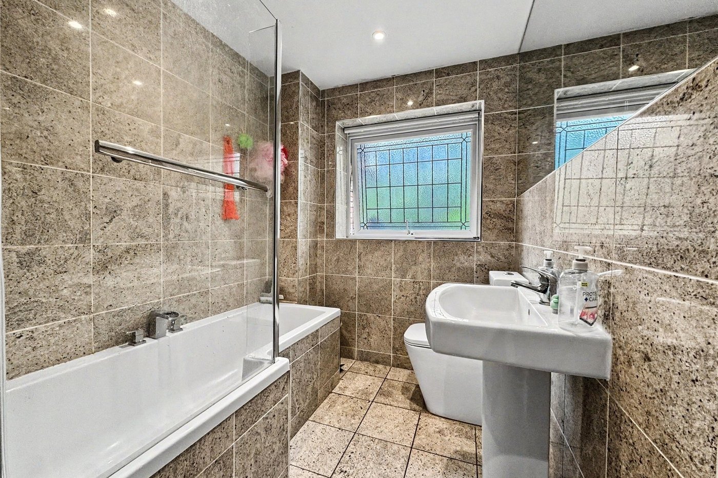 4 bedroom house for sale in Rainham | Robinson Michael & Jackson