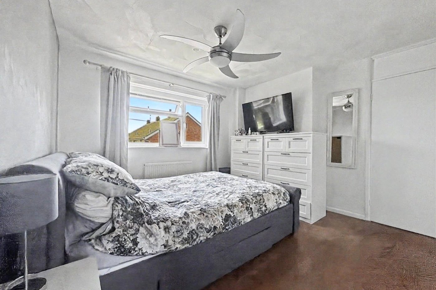 3 bedroom house for sale in Rainham | Robinson Michael & Jackson
