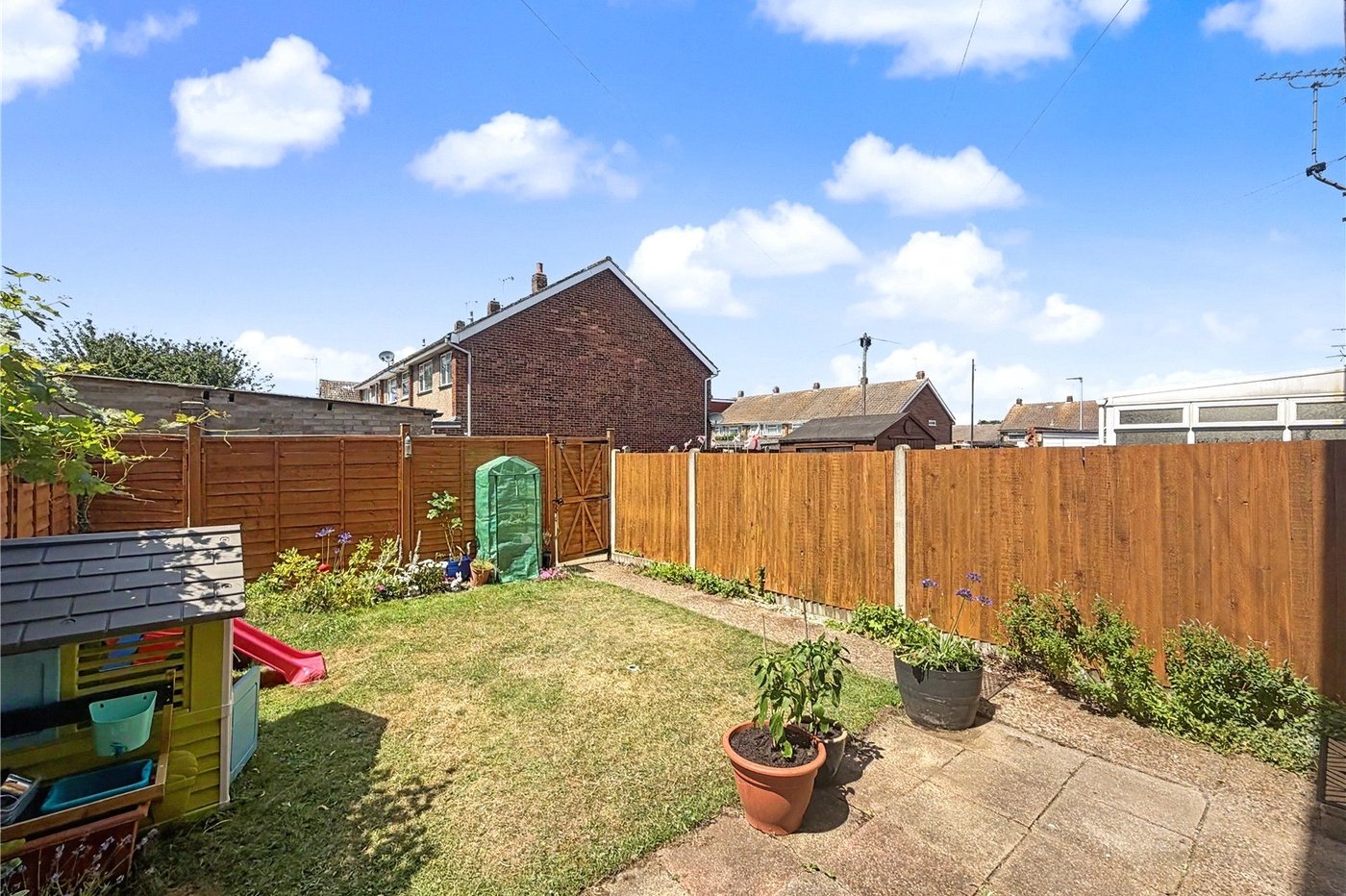 3 bedroom house for sale in Rainham | Robinson Michael & Jackson