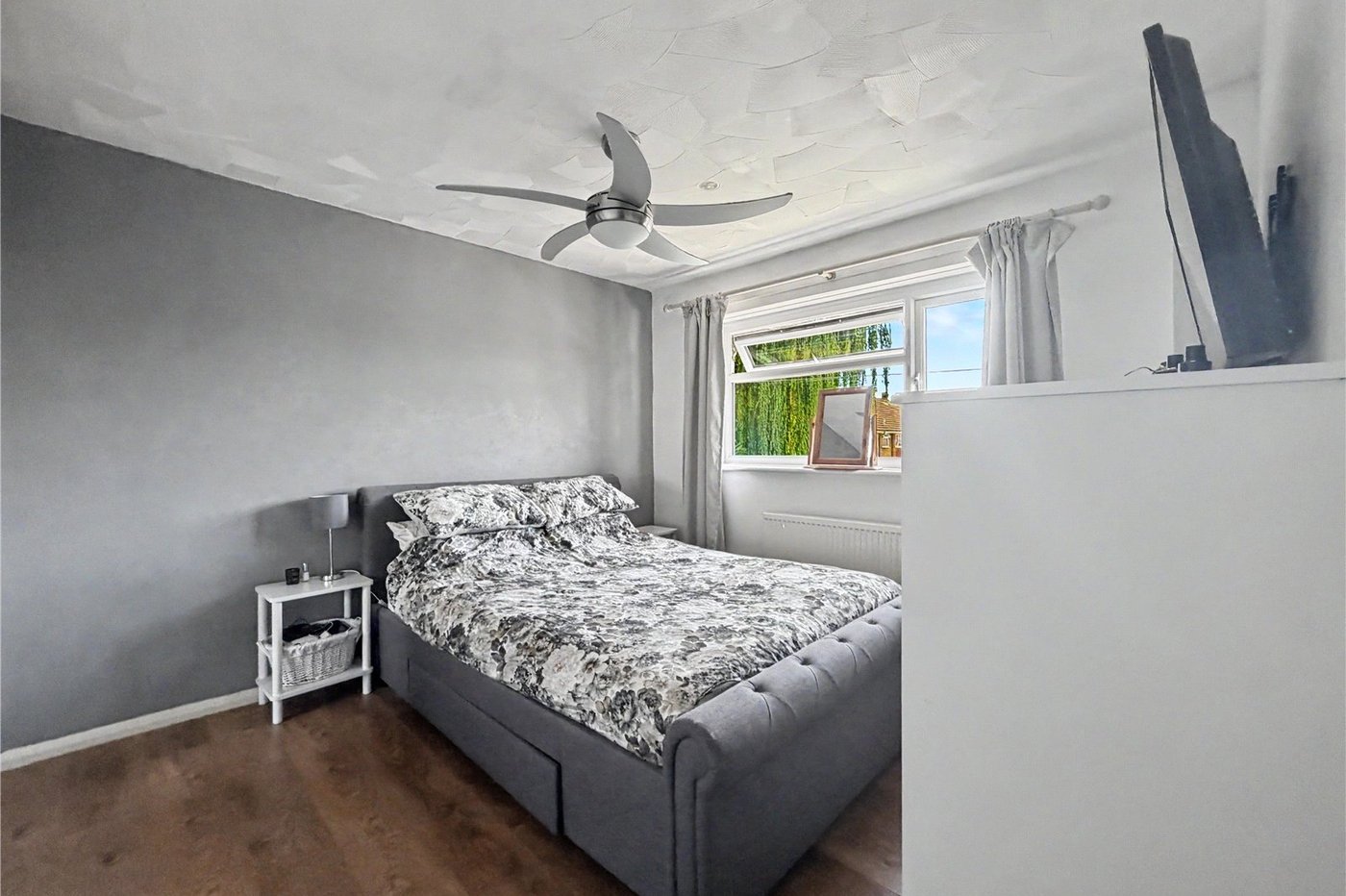 3 bedroom house for sale in Rainham | Robinson Michael & Jackson