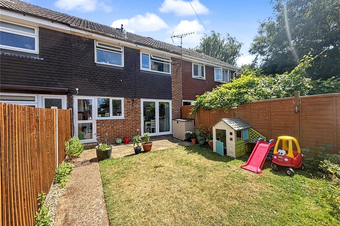 3 bedroom house for sale in Rainham | Robinson Michael & Jackson