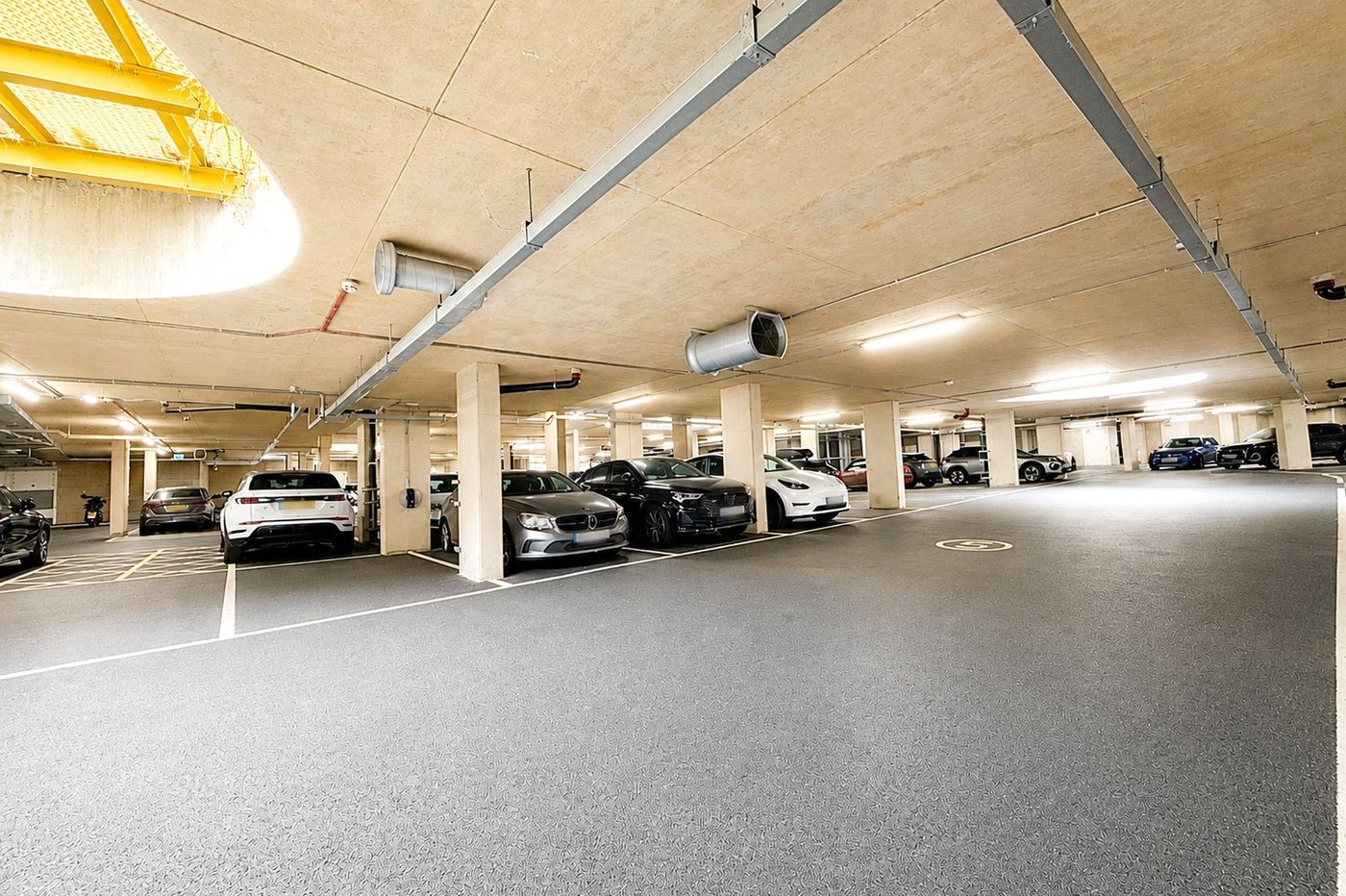 2 bedroom property for sale in London | Robinson Jackson