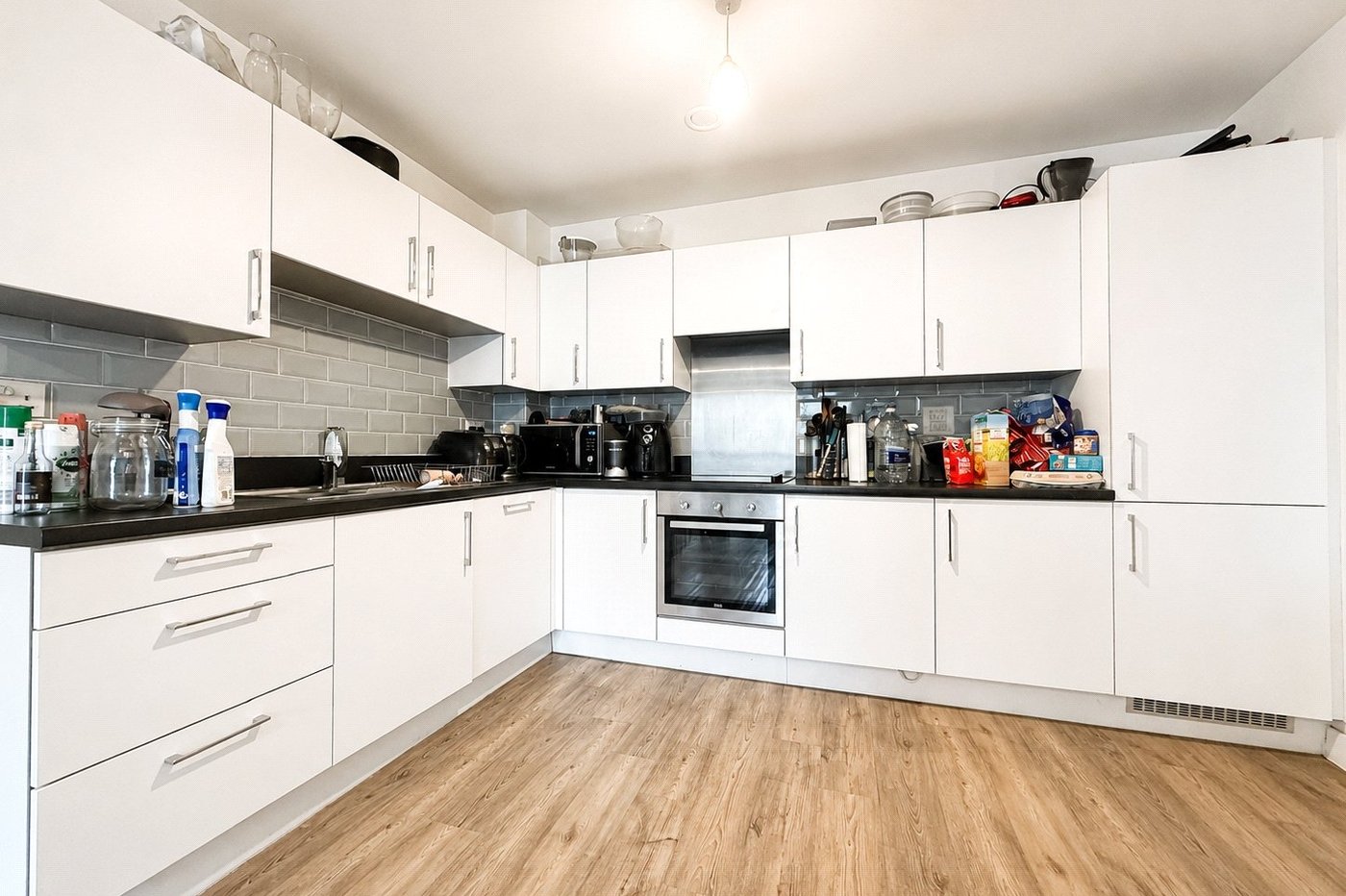 2 bedroom property for sale in London | Robinson Jackson