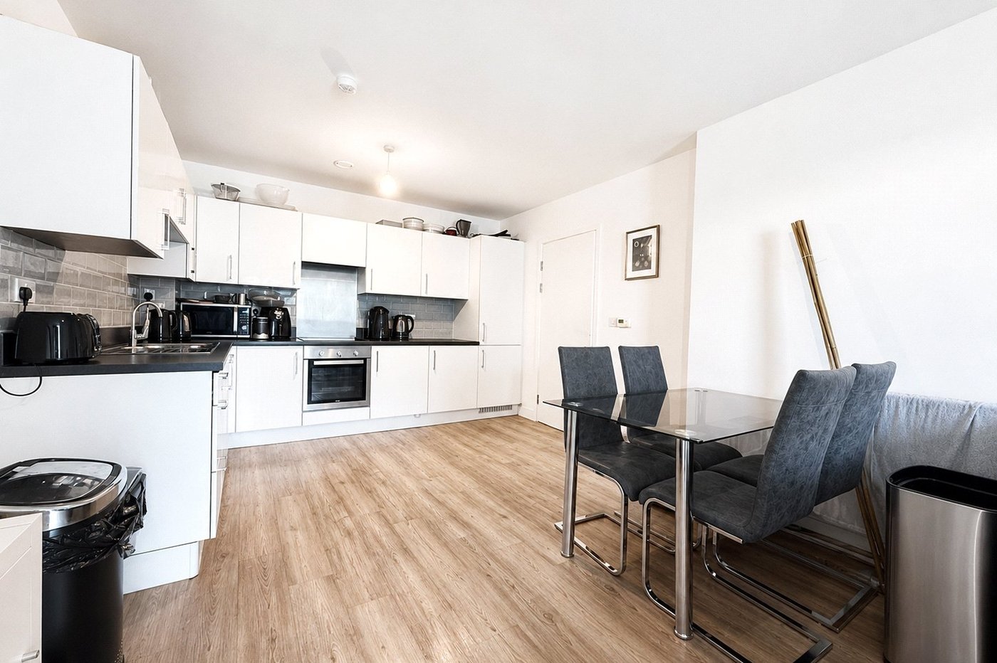 2 bedroom property for sale in London | Robinson Jackson