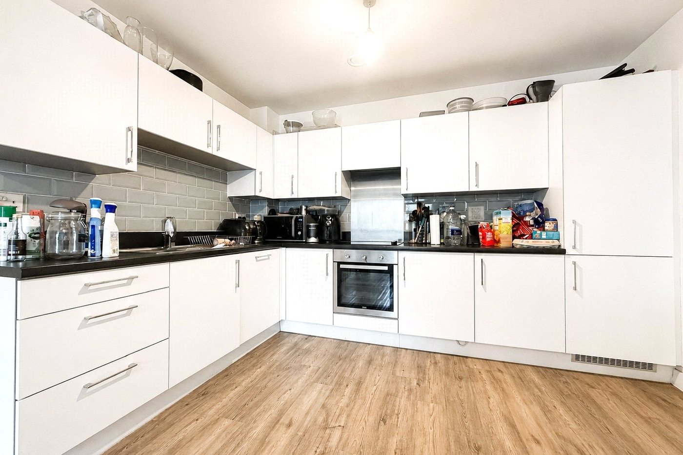 2 bedroom property for sale in London | Robinson Jackson
