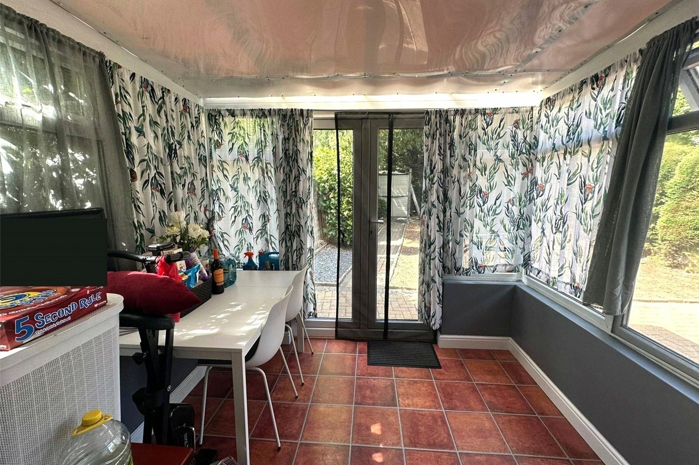 3 bedroom house for sale in London | Robinson Jackson