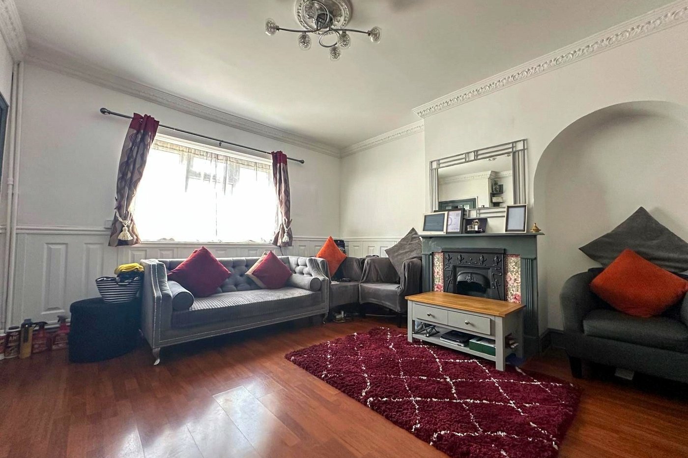 3 bedroom house for sale in London | Robinson Jackson