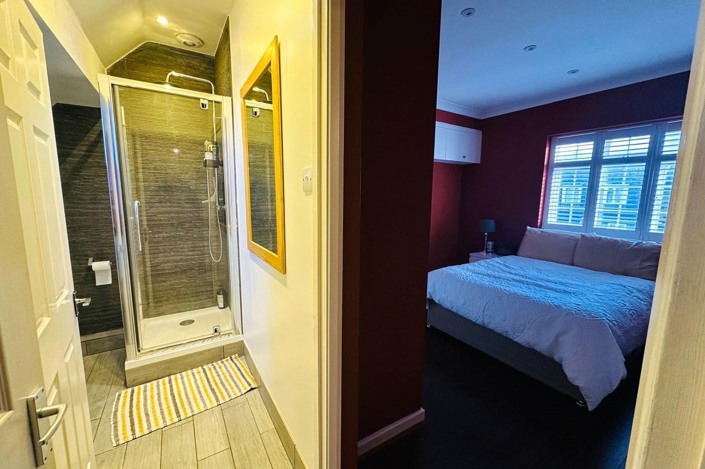 2 bedroom house for sale in London | Robinson Jackson