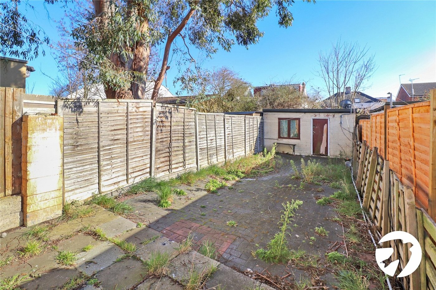 3 bedroom house for sale in London | Robinson Jackson