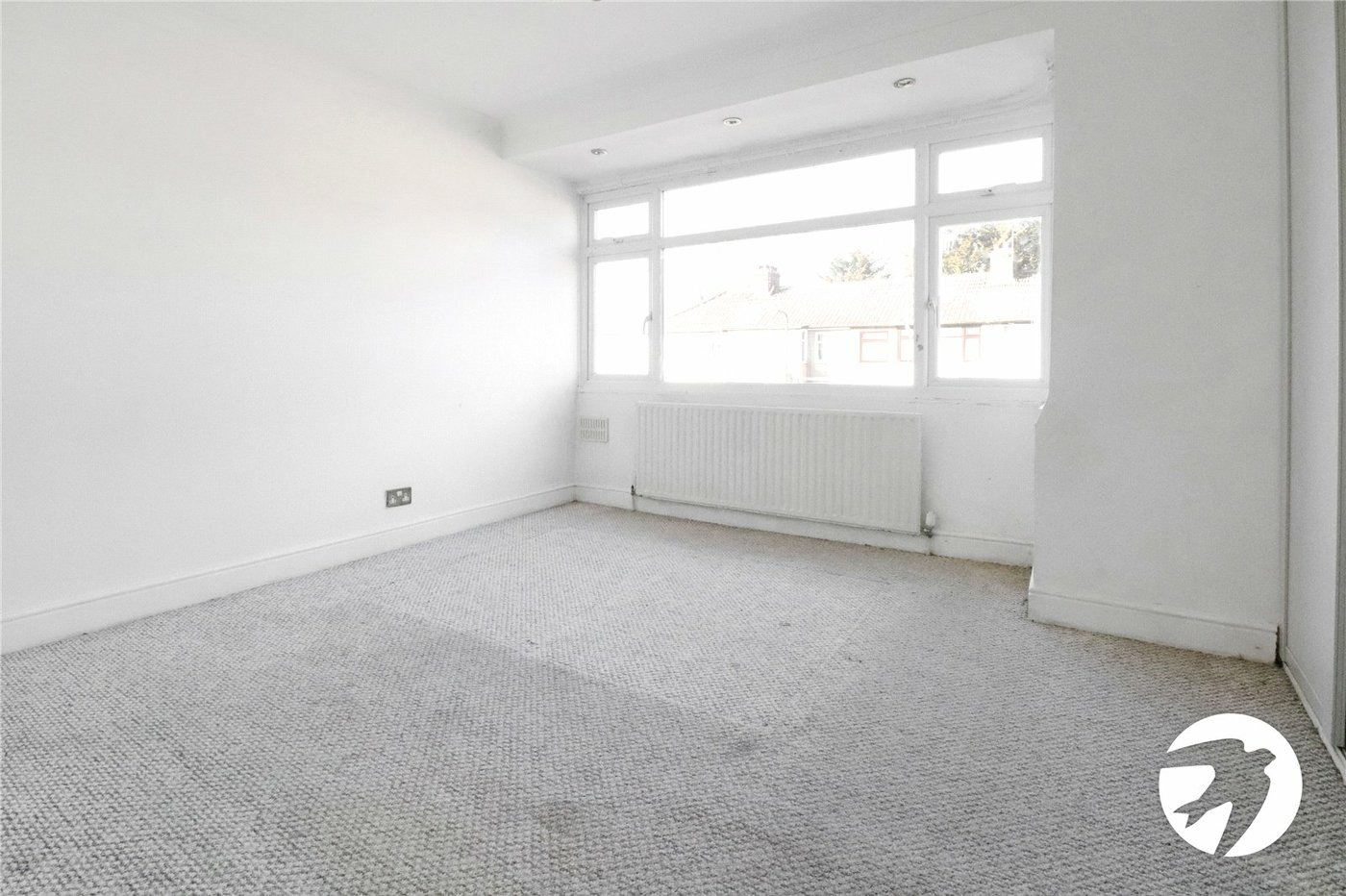 3 bedroom house for sale in London | Robinson Jackson