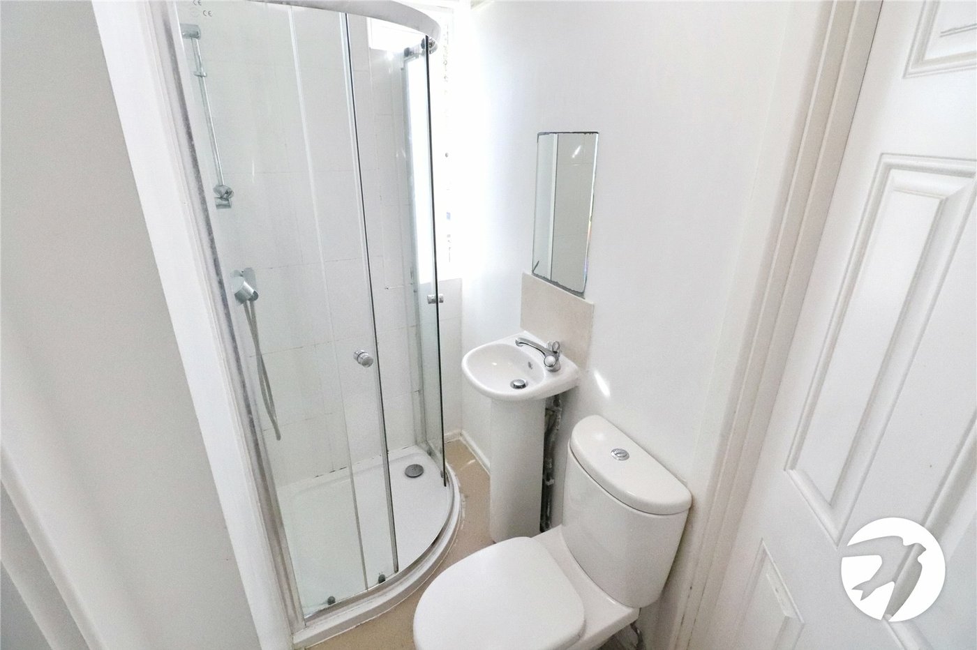 3 bedroom house for sale in London | Robinson Jackson