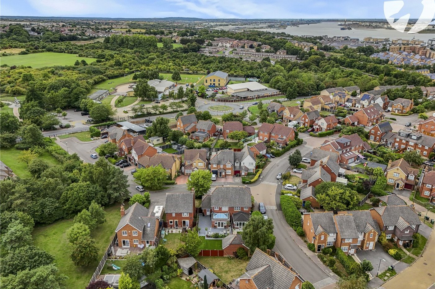 3 bedroom house for sale in Swanscombe | Robinson Jackson